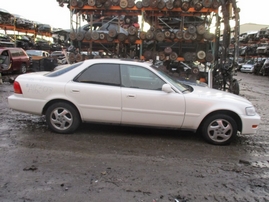 1998 ACURA TL WHITE 4DR 3.2L AT A16307